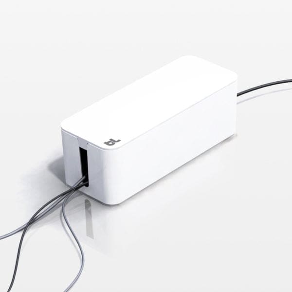 λευκό CableBox από τη Bluelounge για την απόκρυψη καλωδίων στο χώρο geekers.gr