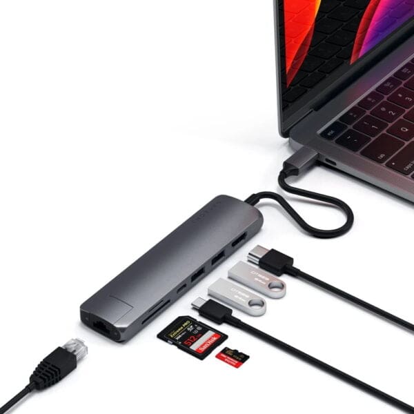 Satechi Λεπτός Αλουμινένιος αντάπτορας Type-C Multi-Port με Ethernet σε χρώμα Space Gray