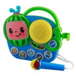eKids Cocomelon Mini Boombox & Ενσύρματο Μικρόφωνο για παιδιά με ενσωματωμένη μουσική & ηχητικά εφέ (CO-115) (Μπλε/Πράσινο/Κίτρινο)