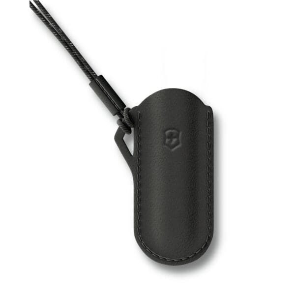 Victorinox Leather Pouch δερμάτινη θήκη με κορδόνι ανάρτησης για σουγιάδες Classic SD – Dark Illusion (Μαύρο)