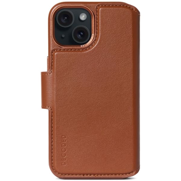 Decoded Leather Detachable Wallet 2-σε-1 Δερμάτινη Θήκη Πορτοφόλι με αποσπώμενο Back Cover iPhone 15  – Tan Brown (D24IPO15DW5TN)