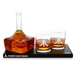 ThumbsUp! - Official Atari 3D Decanter Set - Εντυπωσιακό ρετρό σετ καράφας και ποτηριών για ουίσκι